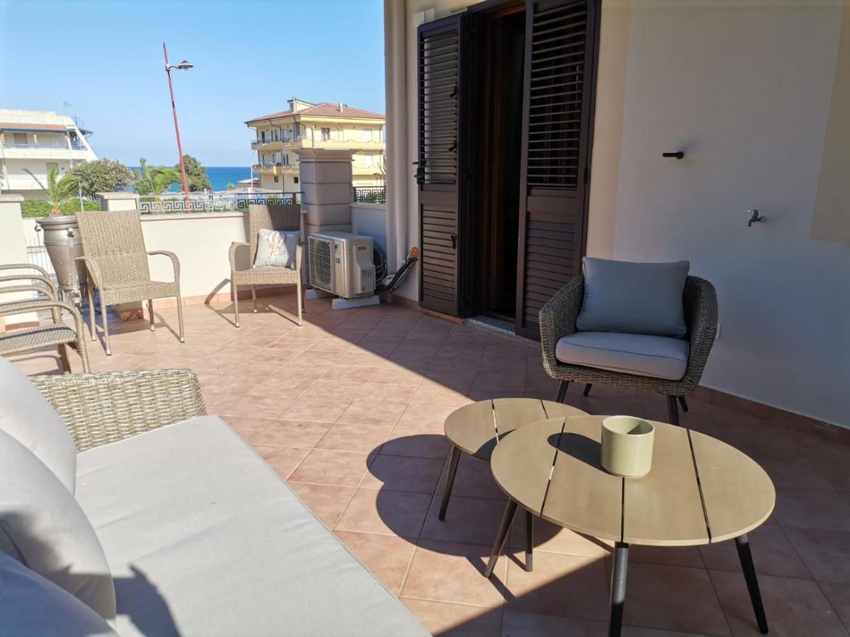 Del Gaudio Guesthouse Torre Melissa Εξωτερικό φωτογραφία