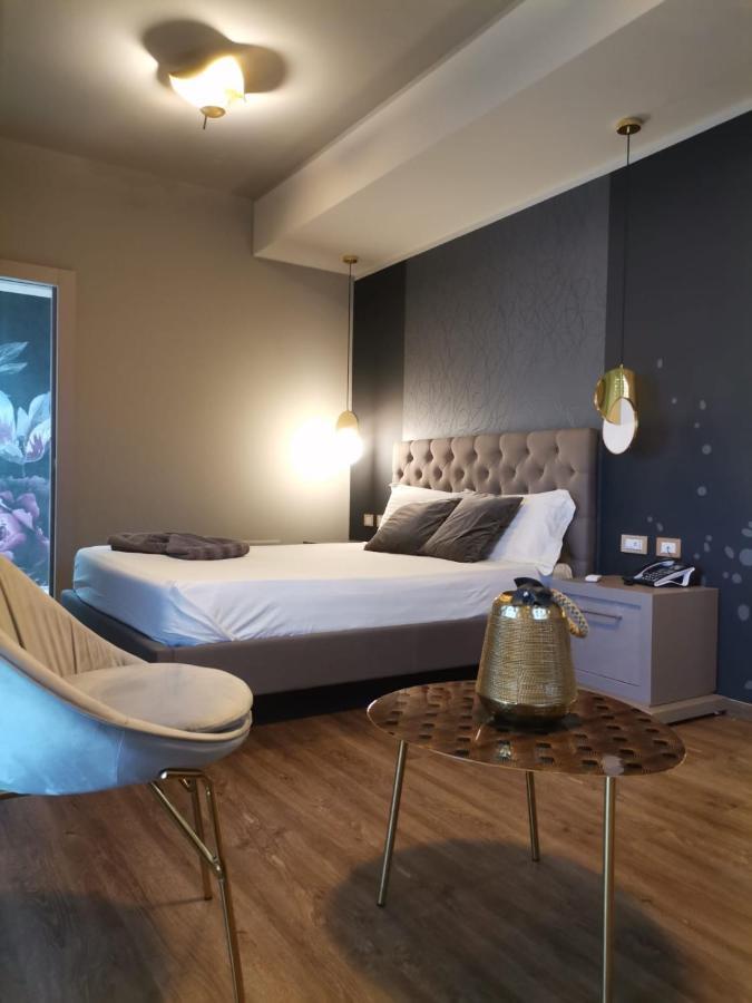 Del Gaudio Guesthouse Torre Melissa Εξωτερικό φωτογραφία