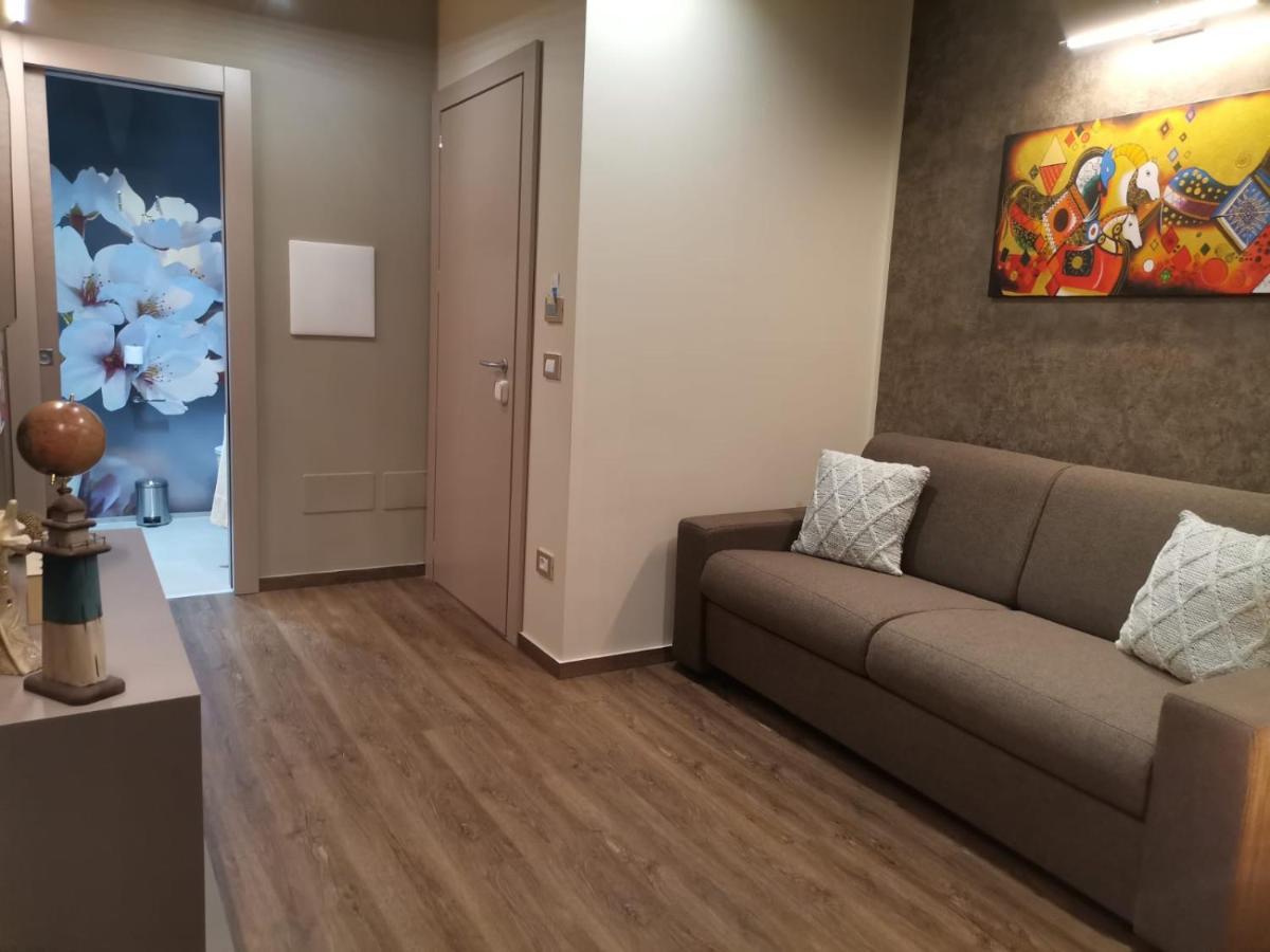 Del Gaudio Guesthouse Torre Melissa Εξωτερικό φωτογραφία