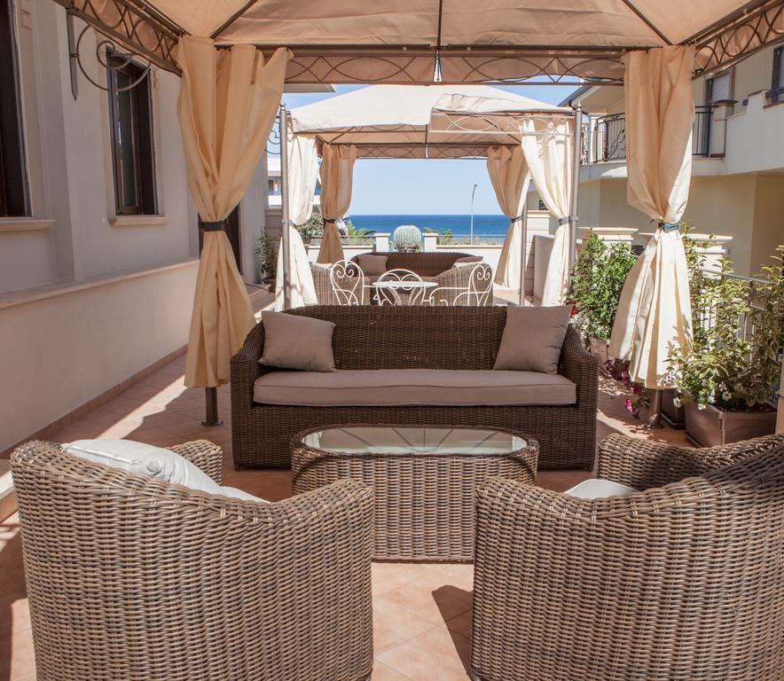Del Gaudio Guesthouse Torre Melissa Εξωτερικό φωτογραφία